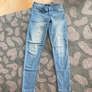 General light wash jeans size 5